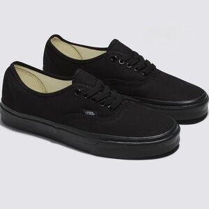 Vans Men's Classic Black Sneakers